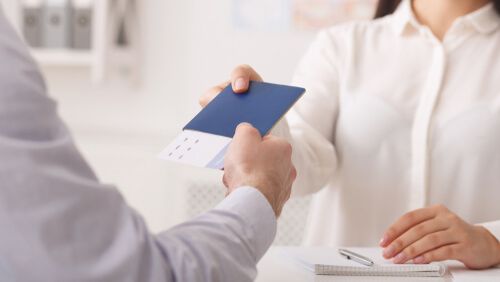 Is Connecting With The Visa Advisor Truly Beneficial? 