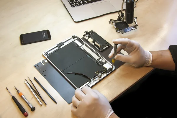 iPad screen repair Dubai