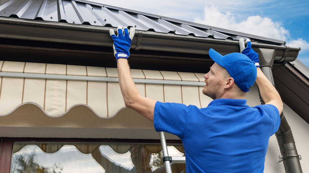 Gutter Cleaning Service in Brooklyn