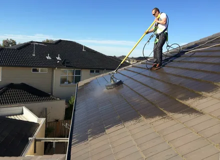 Professional roof cleaning in Waterbury, CT