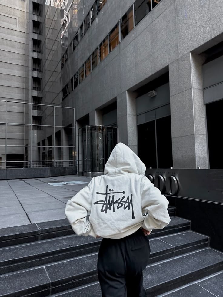 Stüssy Hoodie: A Timeless Icon in Streetwear Culture